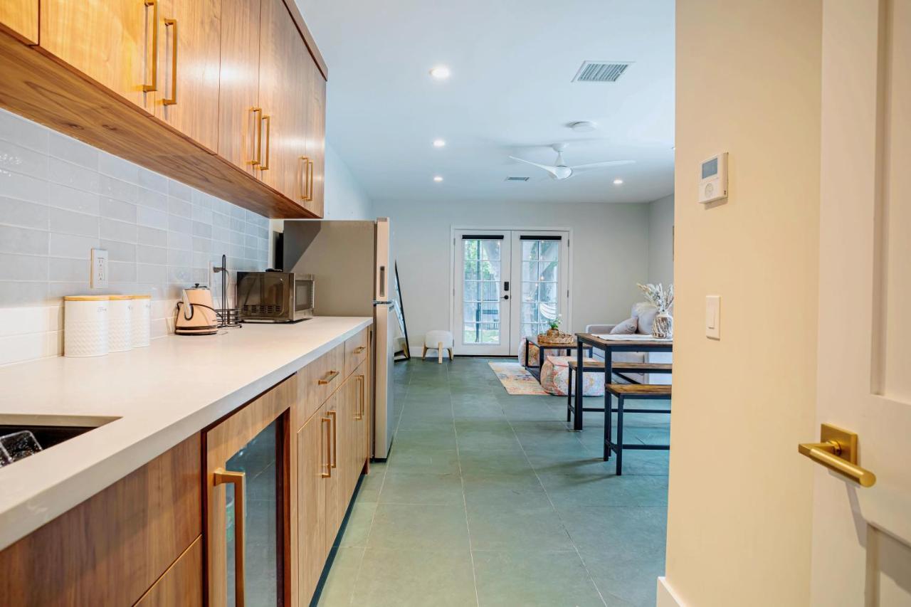 Serene 1 Bed Guest House With Patio Sleeps 6 Los Angeles Exteriér fotografie