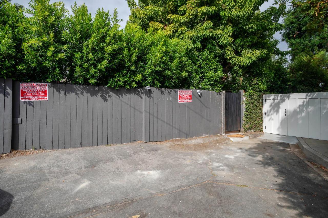 Serene 1 Bed Guest House With Patio Sleeps 6 Los Angeles Exteriér fotografie