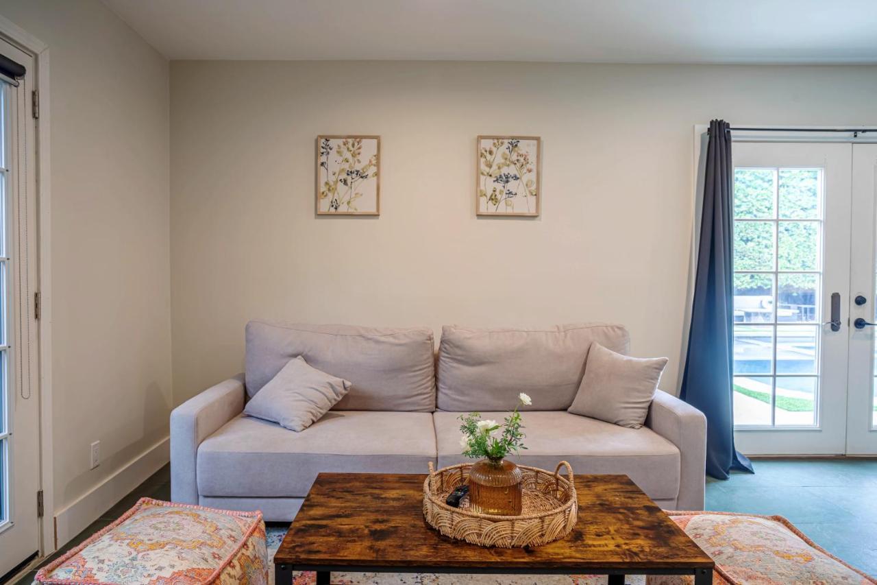 Serene 1 Bed Guest House With Patio Sleeps 6 Los Angeles Exteriér fotografie
